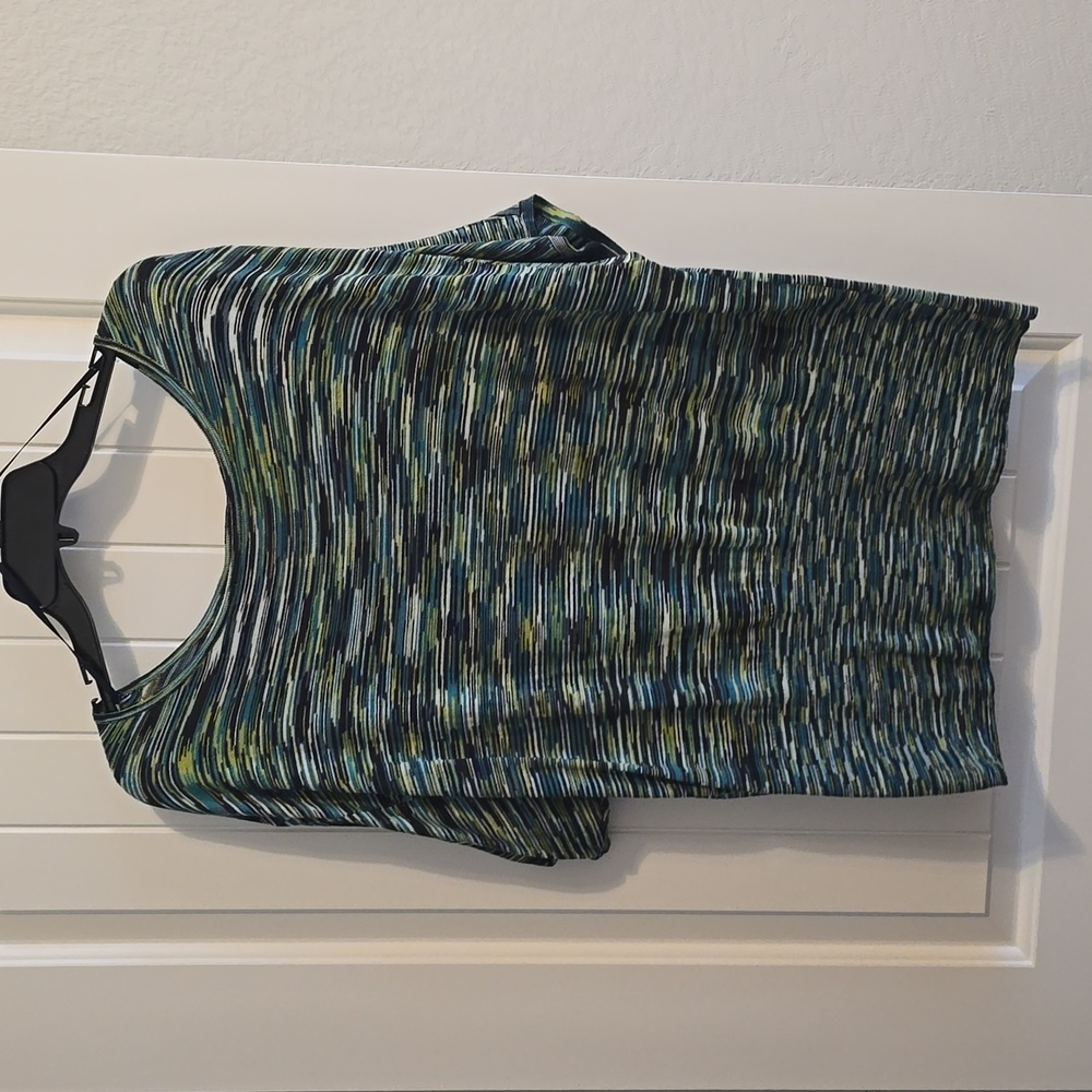 EXCELLENT condition sweater top!
